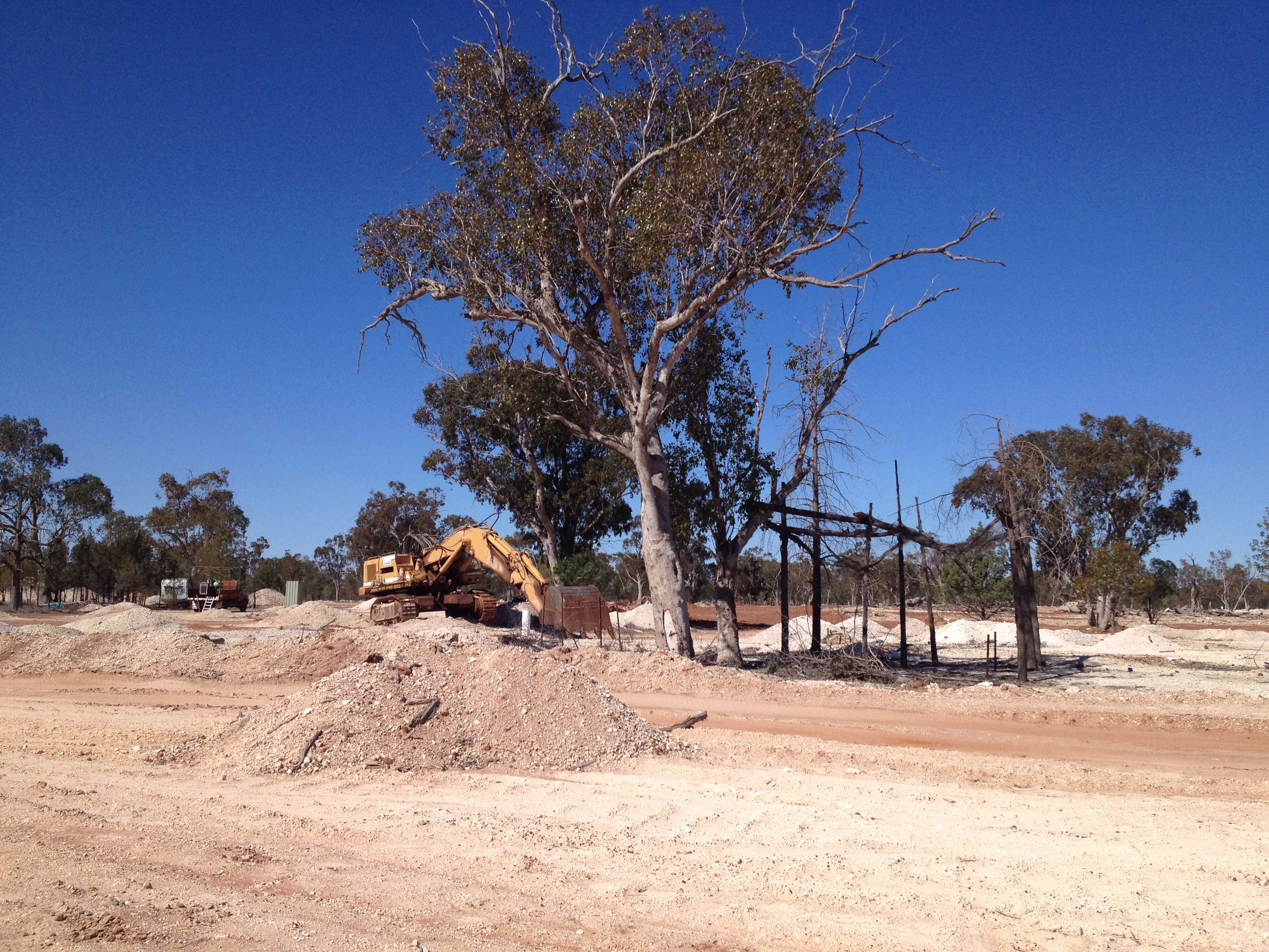 Some current Mining at Coocoran Opal Field